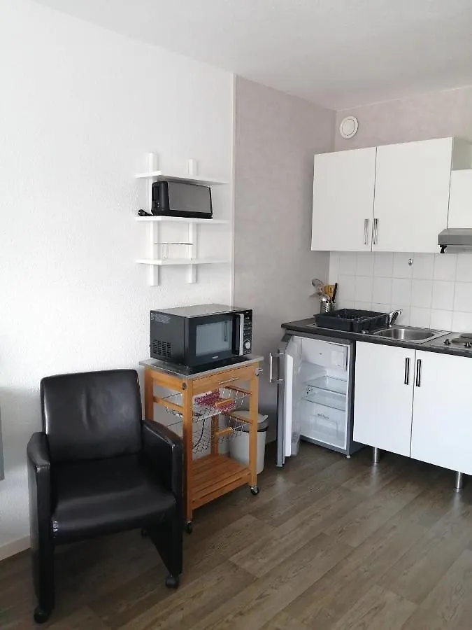 Appartement Meuble 1 Etoile - Tourisme Tout Confort - Cures Et Courts Sejours - Les Mascareignes Chatel-Guyon